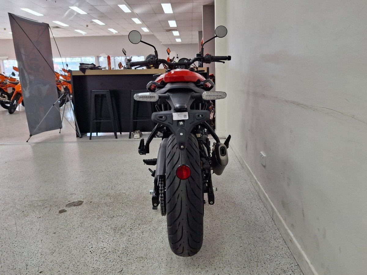2026 ROYAL ENFIELD GUERILLA 450 ROAD