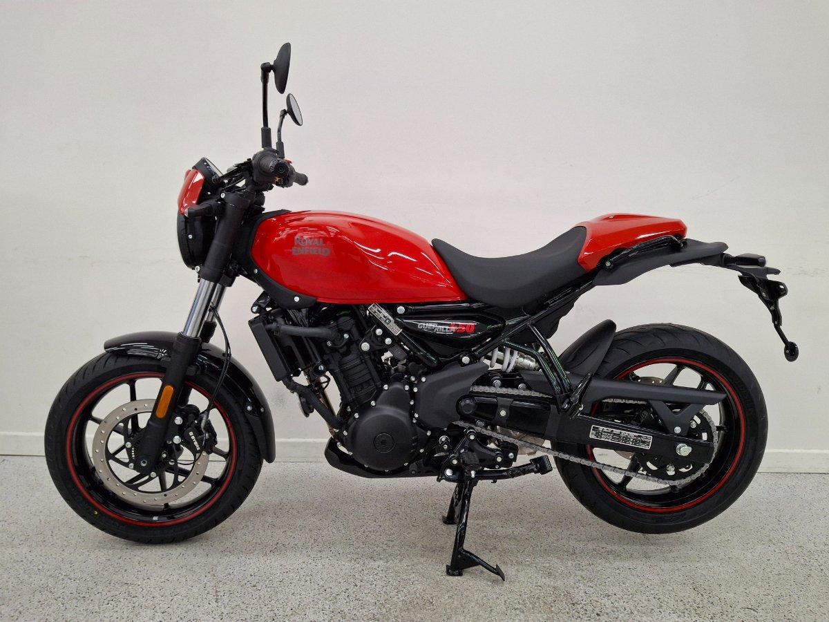 2026 ROYAL ENFIELD GUERILLA 450 ROAD