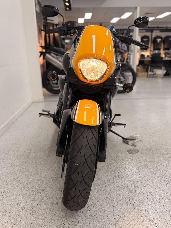 2013 SUZUKI VZR 1800 BOULEVARD (M109R) CRUISER