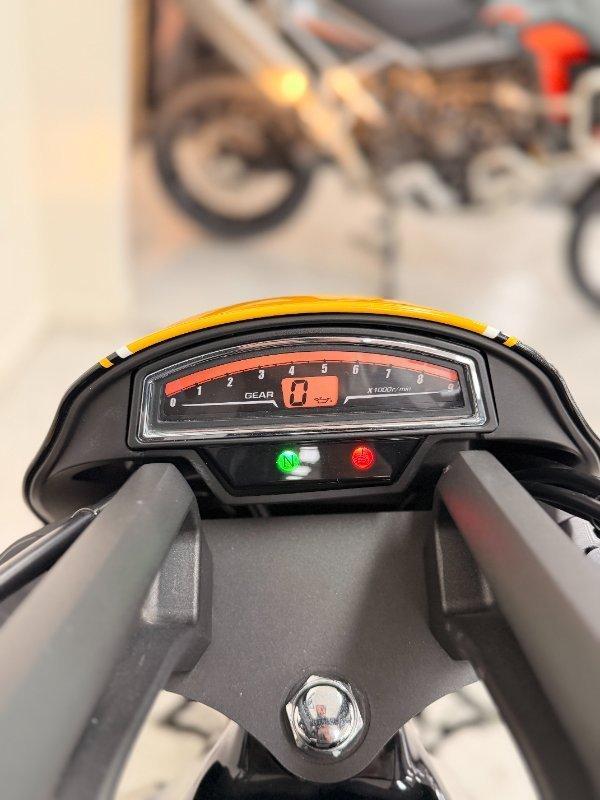 2013 SUZUKI VZR 1800 BOULEVARD (M109R) CRUISER