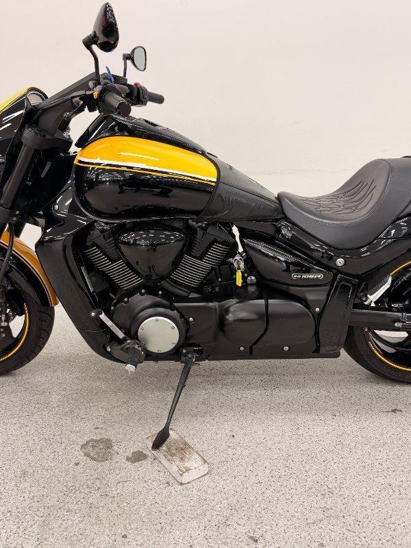 2013 SUZUKI VZR 1800 BOULEVARD (M109R) CRUISER