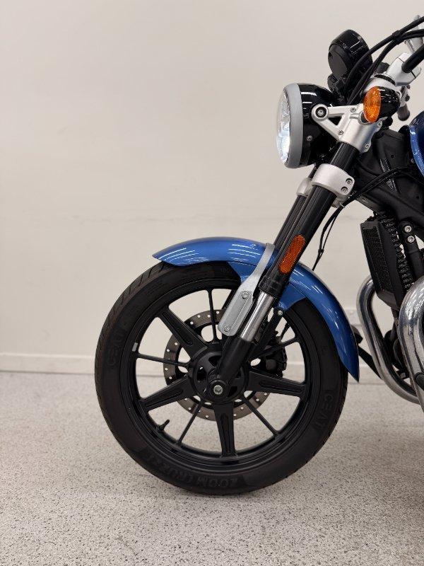2025 ROYAL ENFIELD SUPER METEOR 650 ROAD