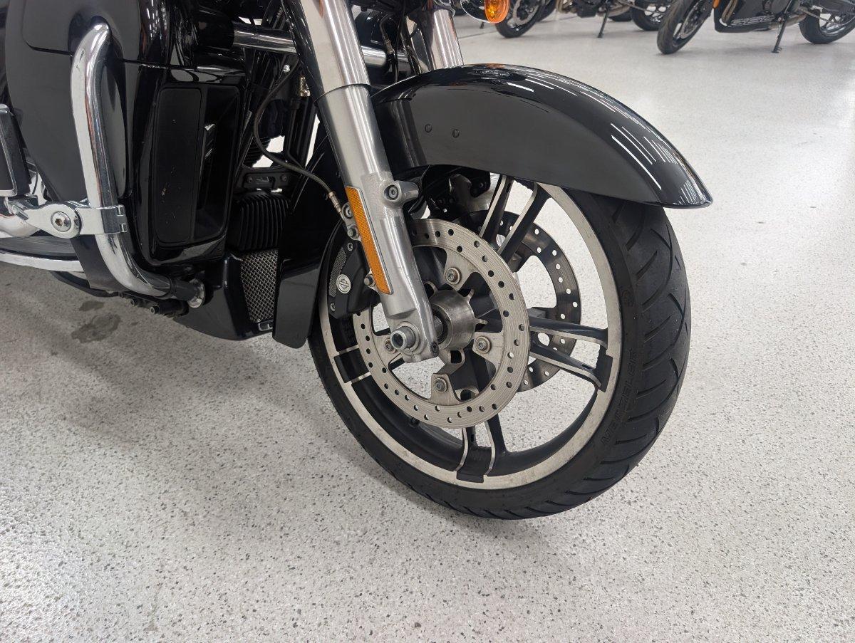 2017 HARLEY-DAVIDSON FLHXS STREET GLIDE SPECIAL CRUISER