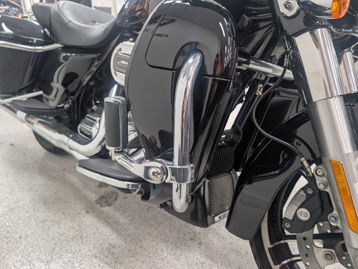 2017 HARLEY-DAVIDSON FLHXS STREET GLIDE SPECIAL CRUISER