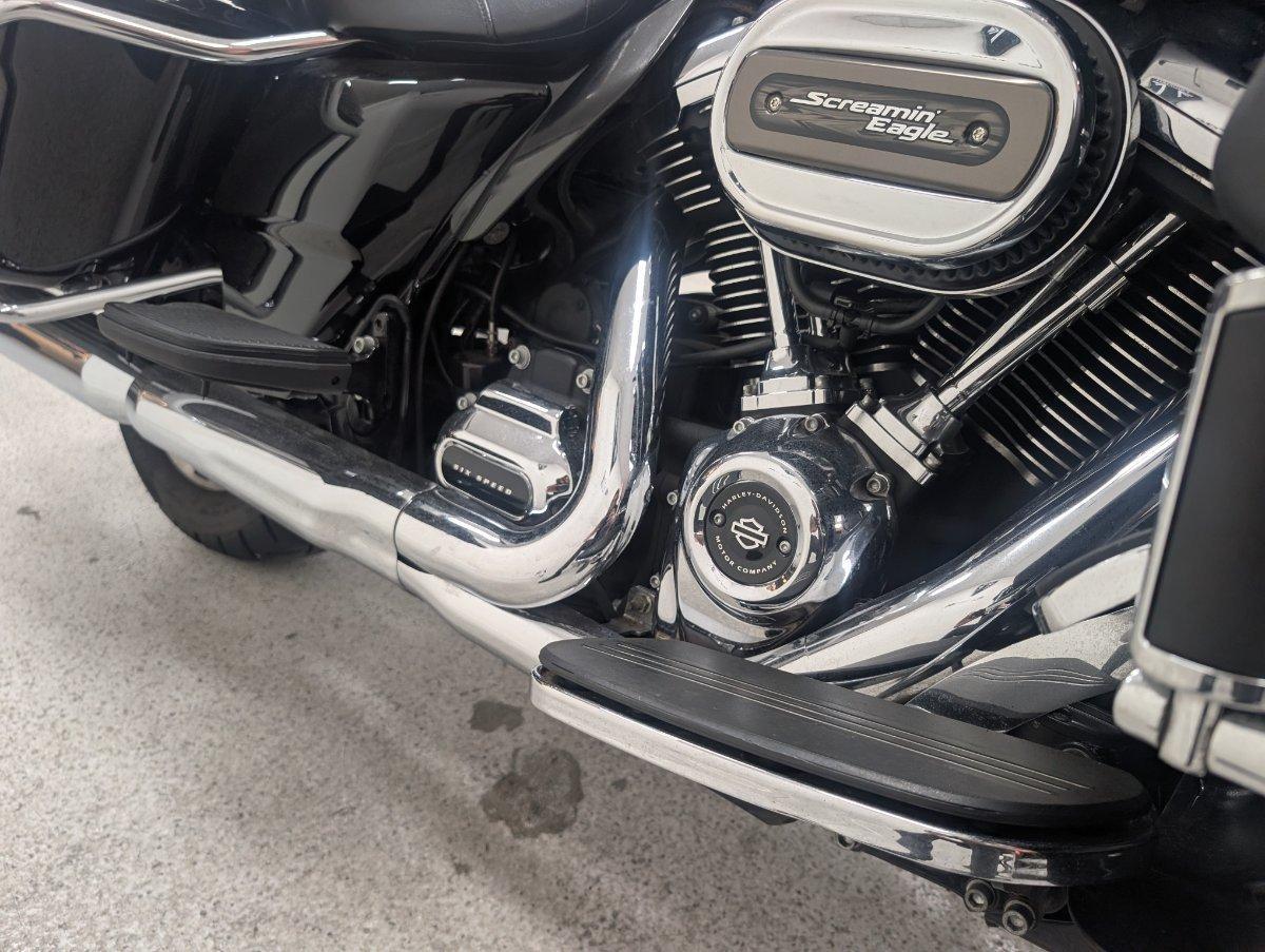 2017 HARLEY-DAVIDSON FLHXS STREET GLIDE SPECIAL CRUISER