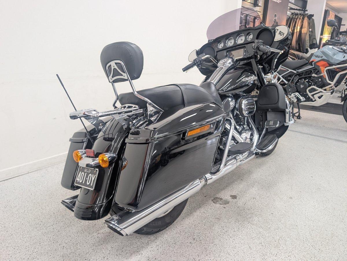 2017 HARLEY-DAVIDSON FLHXS STREET GLIDE SPECIAL CRUISER