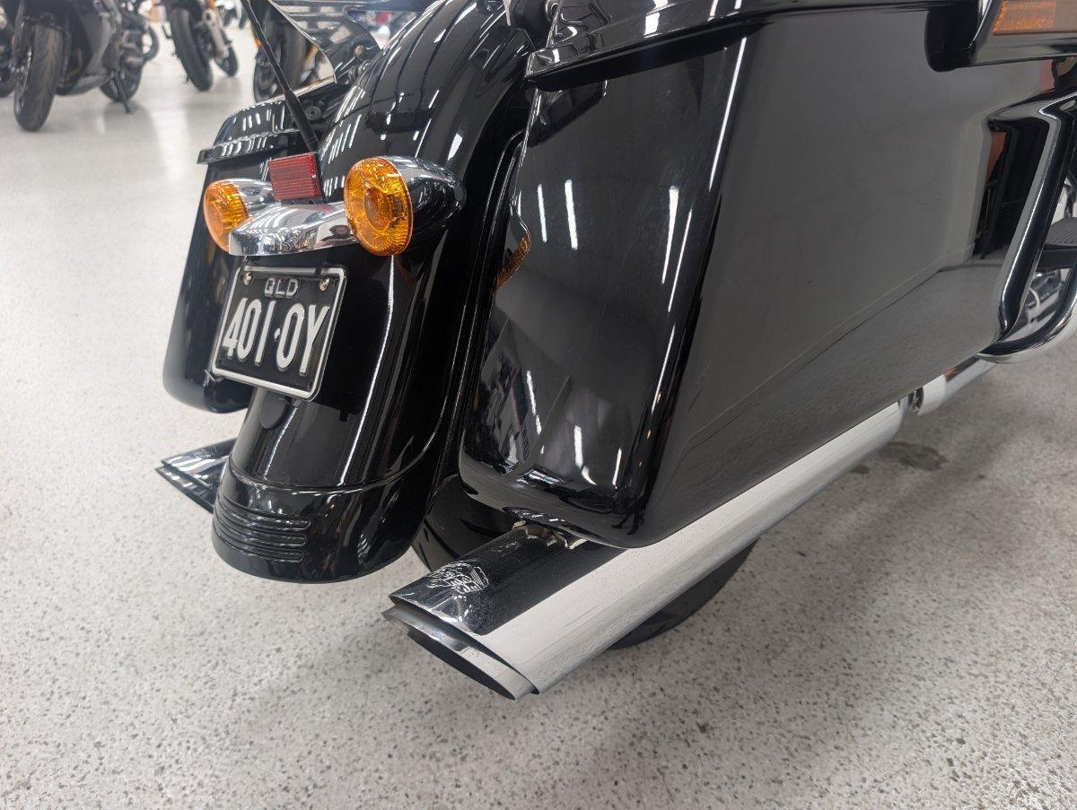 2017 HARLEY-DAVIDSON FLHXS STREET GLIDE SPECIAL CRUISER