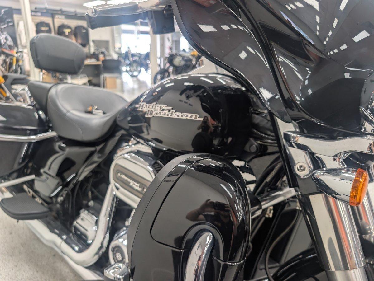 2017 HARLEY-DAVIDSON FLHXS STREET GLIDE SPECIAL CRUISER