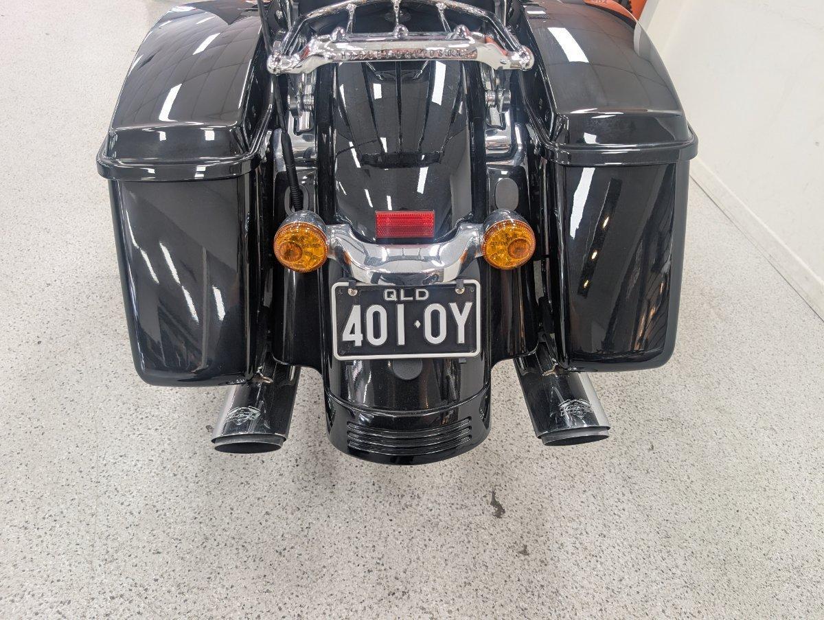 2017 HARLEY-DAVIDSON FLHXS STREET GLIDE SPECIAL CRUISER