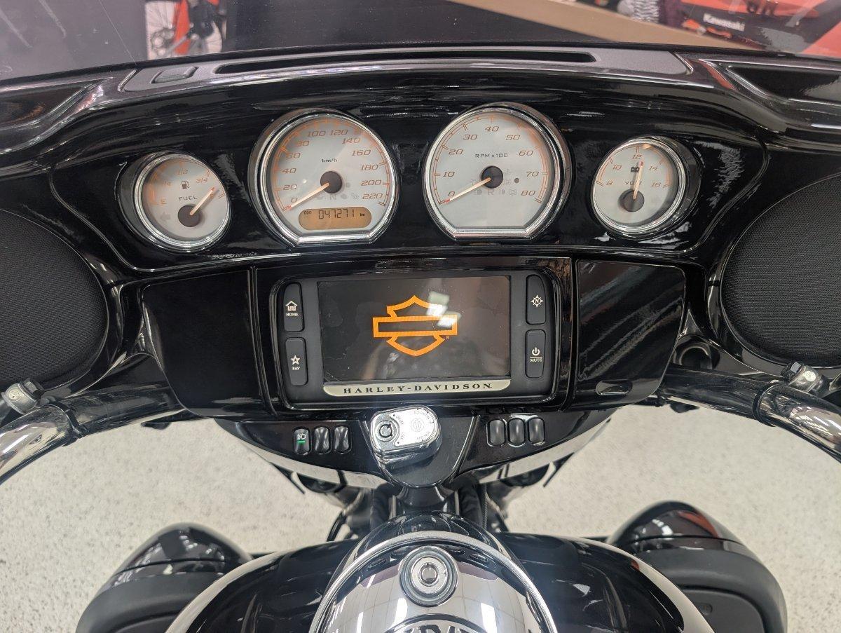2017 HARLEY-DAVIDSON FLHXS STREET GLIDE SPECIAL CRUISER