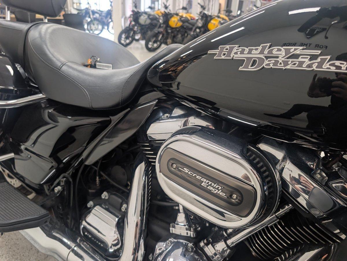 2017 HARLEY-DAVIDSON FLHXS STREET GLIDE SPECIAL CRUISER