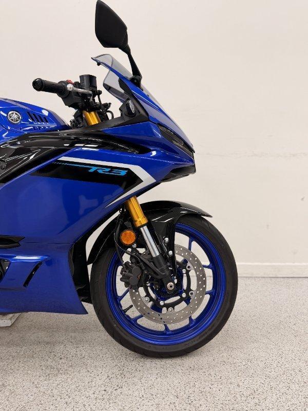 2025 YAMAHA YZF-R3 SPORTS