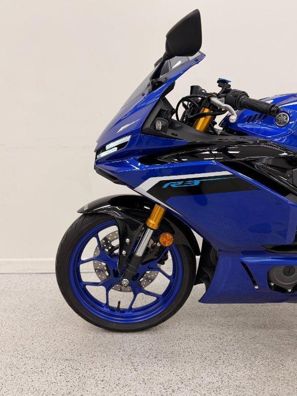 2025 YAMAHA YZF-R3 SPORTS