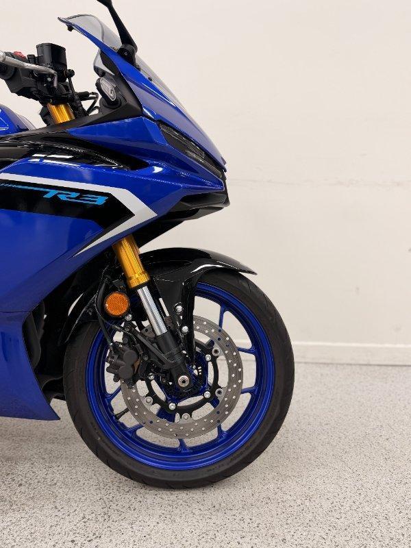 2025 YAMAHA YZF-R3 SPORTS