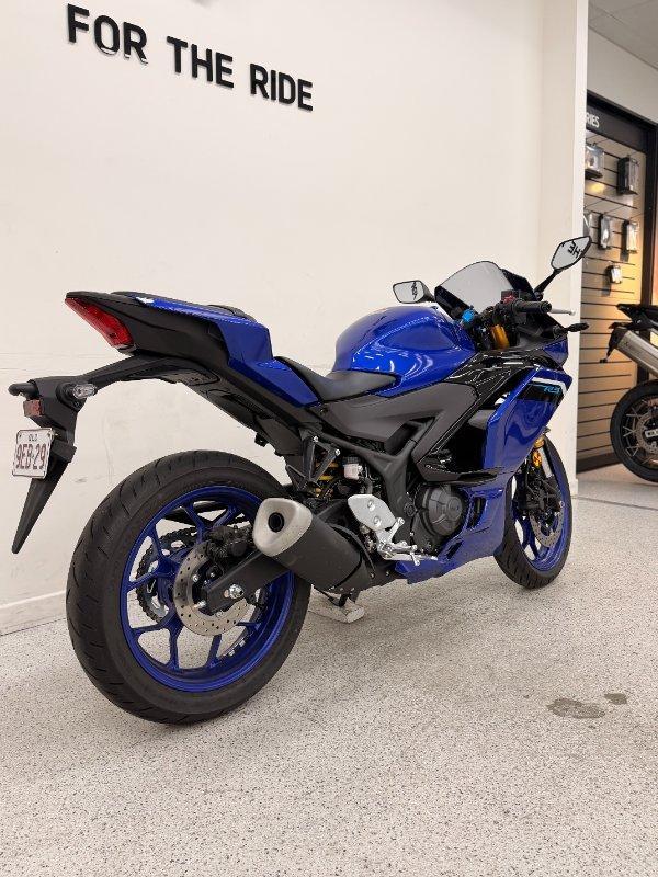 2025 YAMAHA YZF-R3 SPORTS