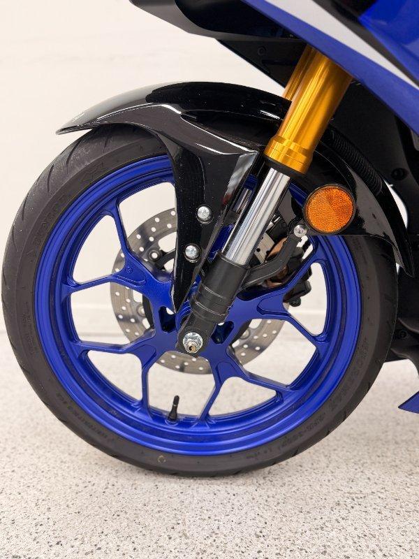 2025 YAMAHA YZF-R3 SPORTS