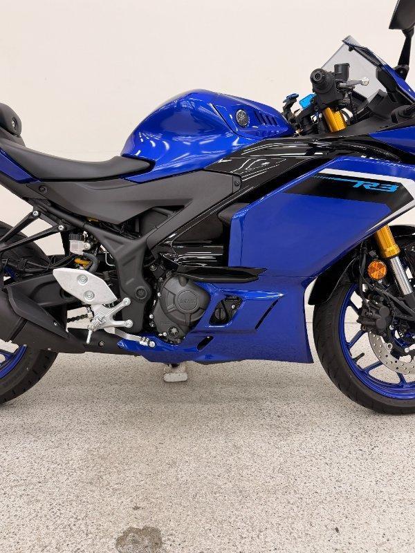 2025 YAMAHA YZF-R3 SPORTS