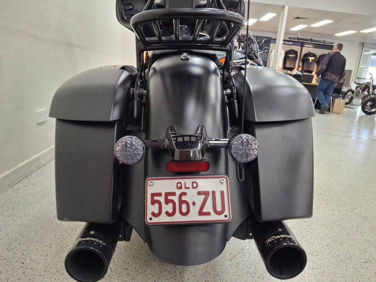 2023 INDIAN CHIEFTAIN DARK HORSE TOURER
