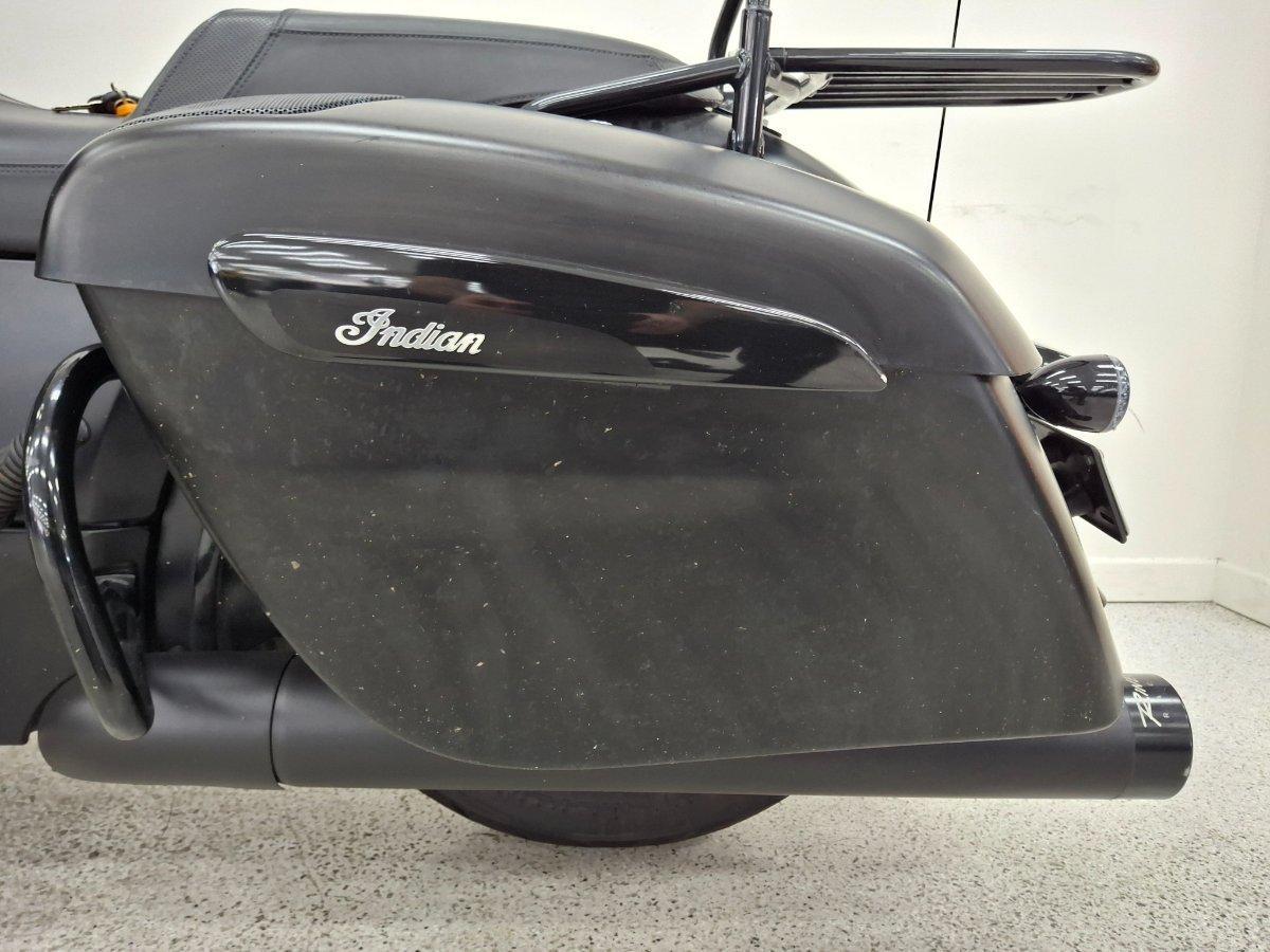 2023 INDIAN CHIEFTAIN DARK HORSE TOURER