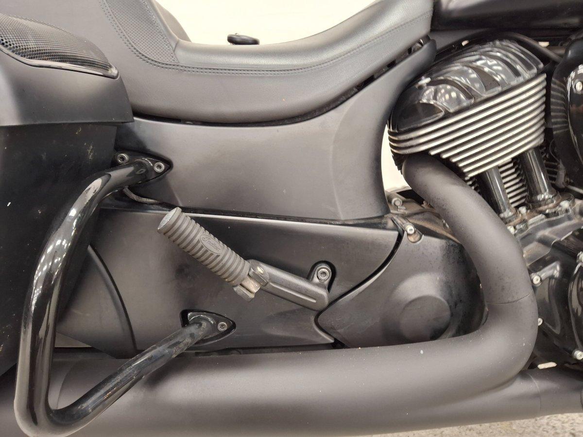 2023 INDIAN CHIEFTAIN DARK HORSE TOURER