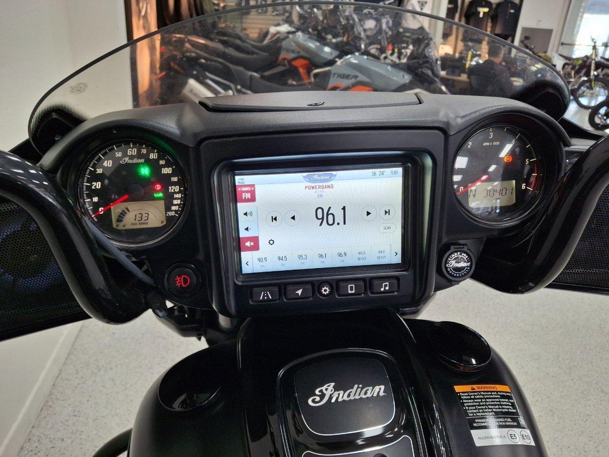 2023 INDIAN CHIEFTAIN DARK HORSE TOURER