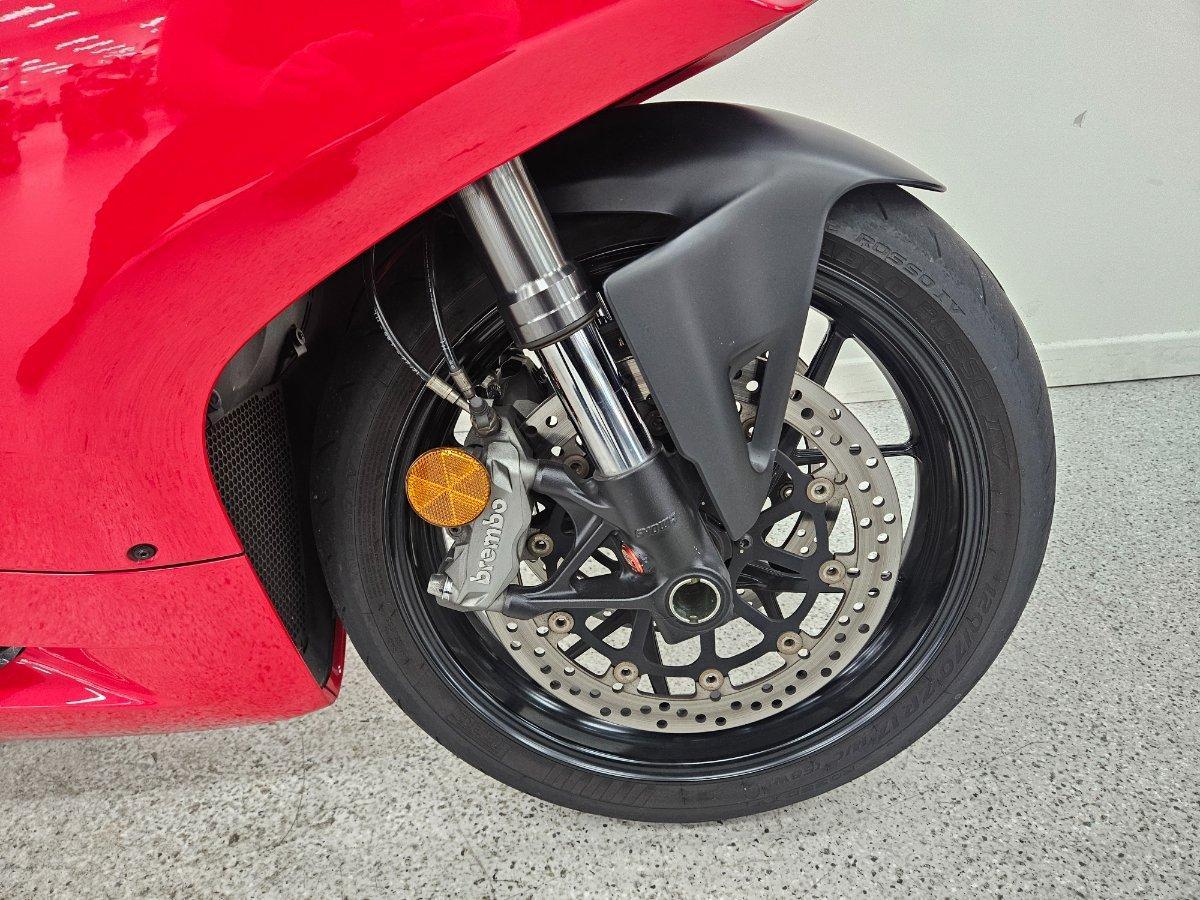 2023 DUCATI PANIGALE V2 SPORTS