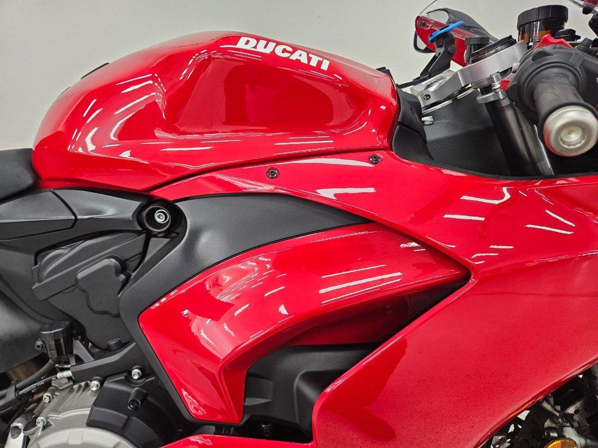 2023 DUCATI PANIGALE V2 SPORTS
