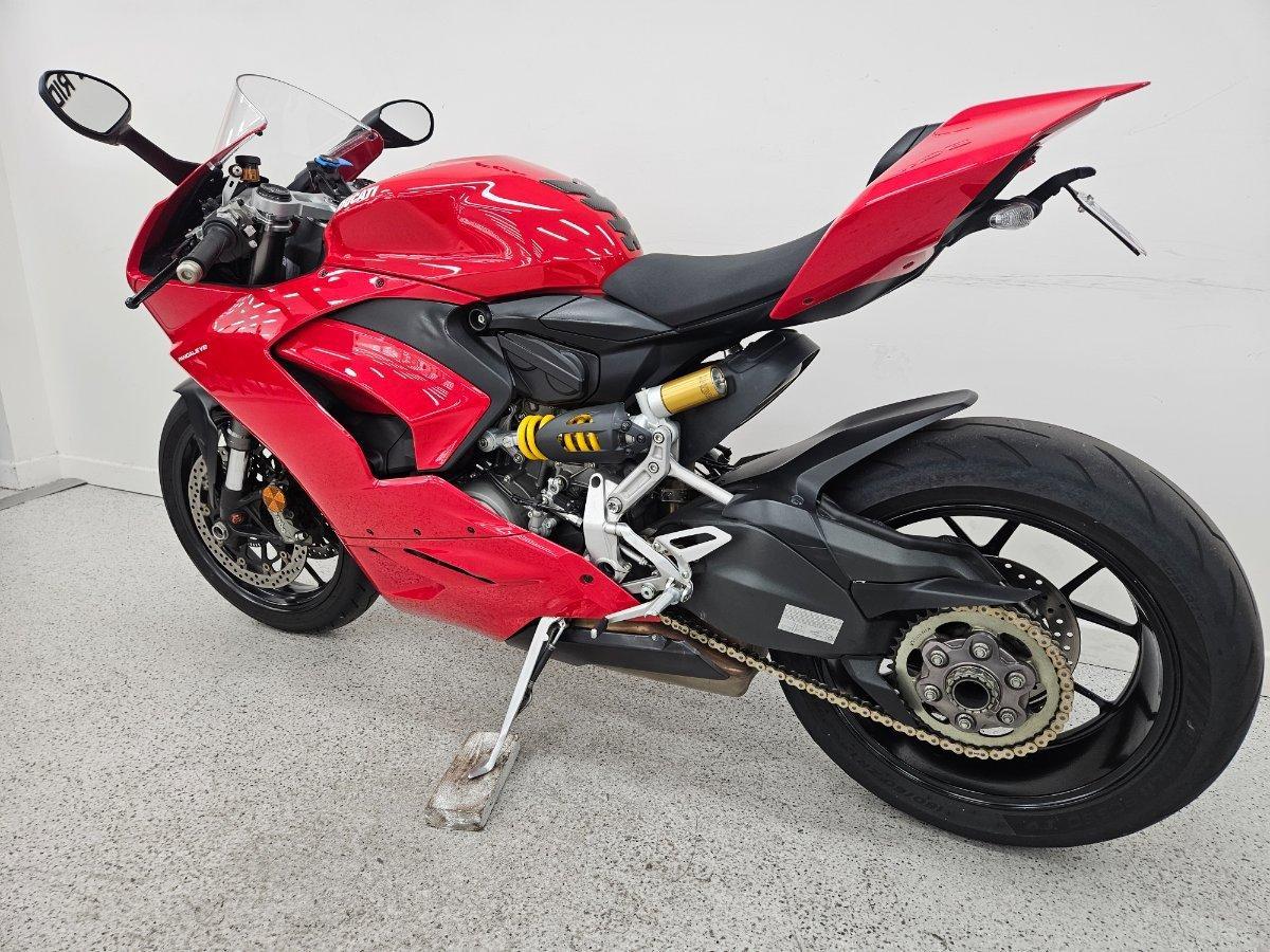 2023 DUCATI PANIGALE V2 SPORTS
