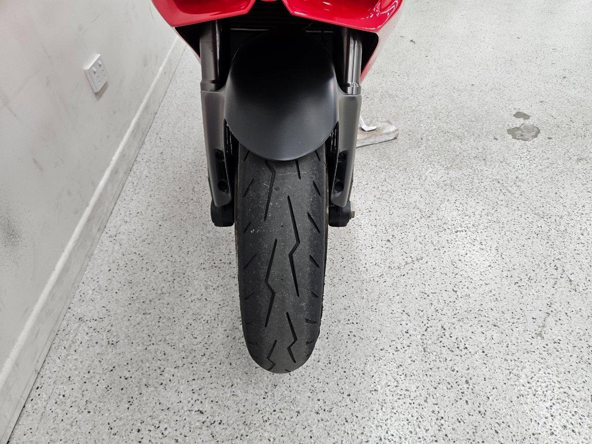 2023 DUCATI PANIGALE V2 SPORTS