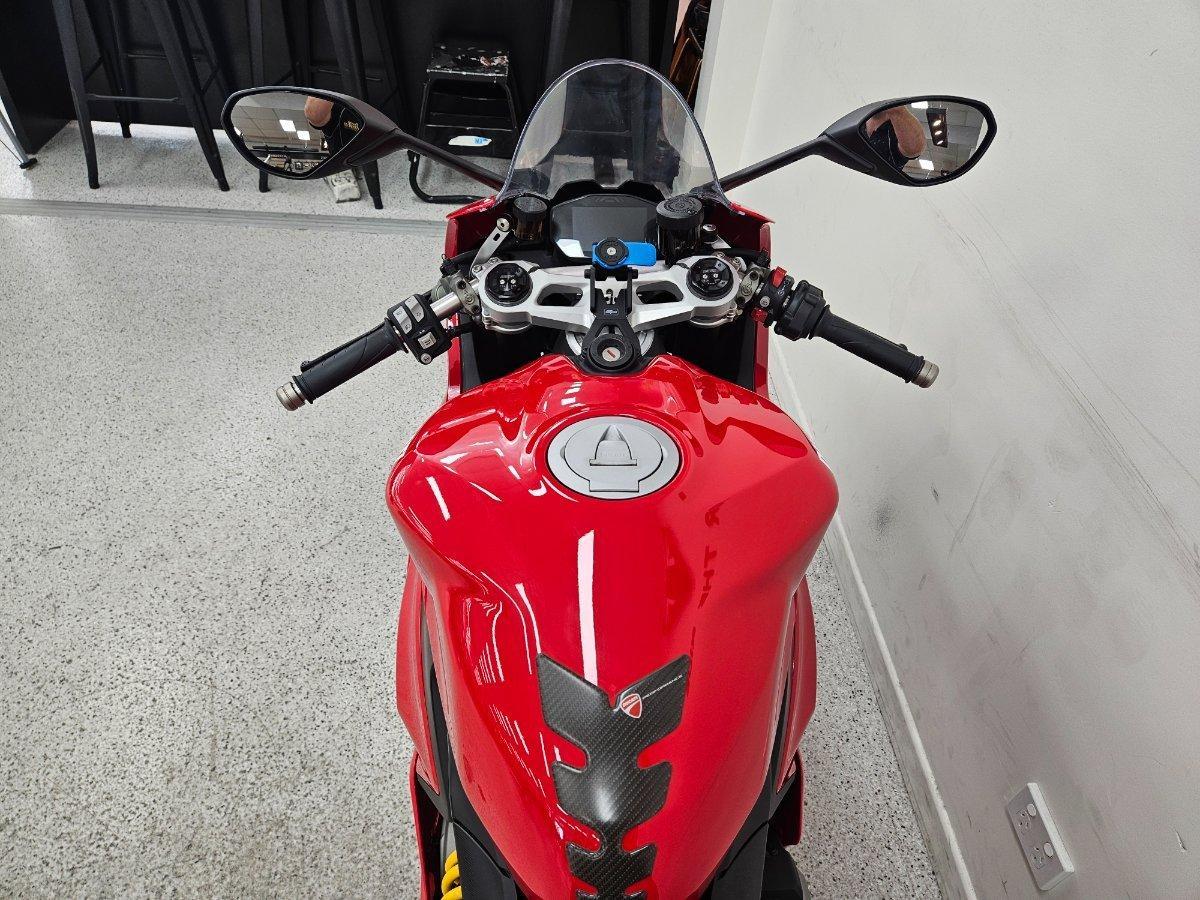 2023 DUCATI PANIGALE V2 SPORTS