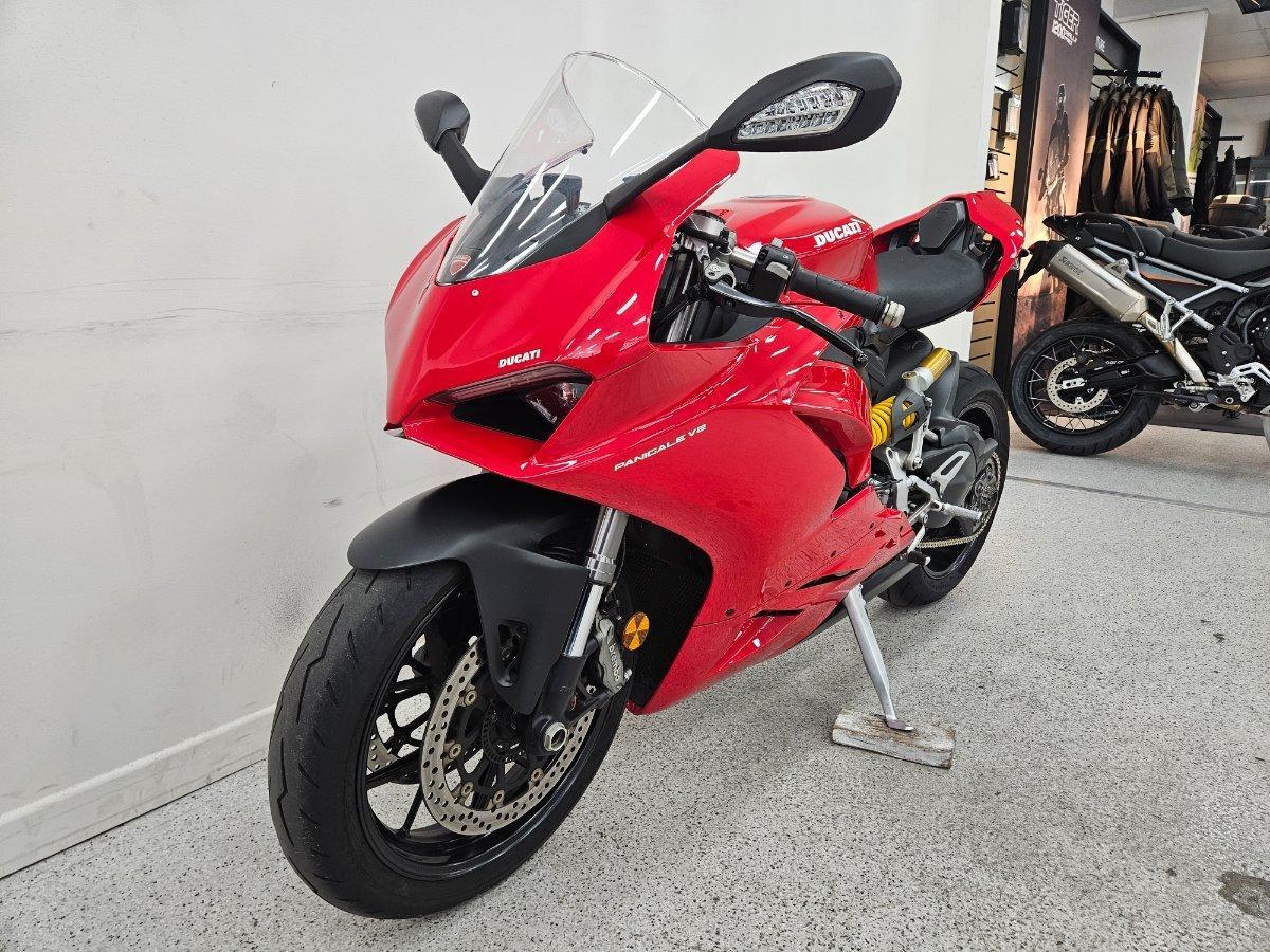 2023 DUCATI PANIGALE V2 SPORTS