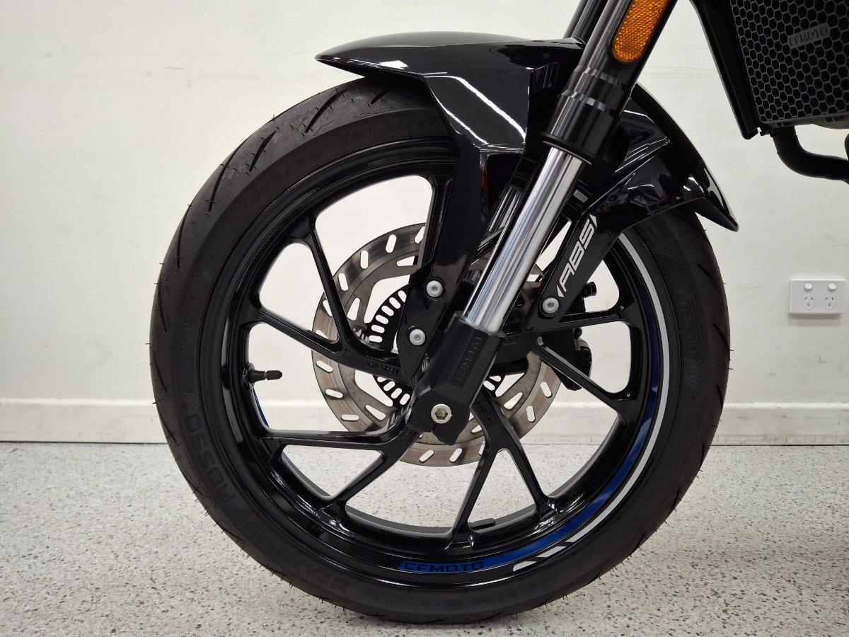 2022 CFMOTO 300 NK ABS ROAD