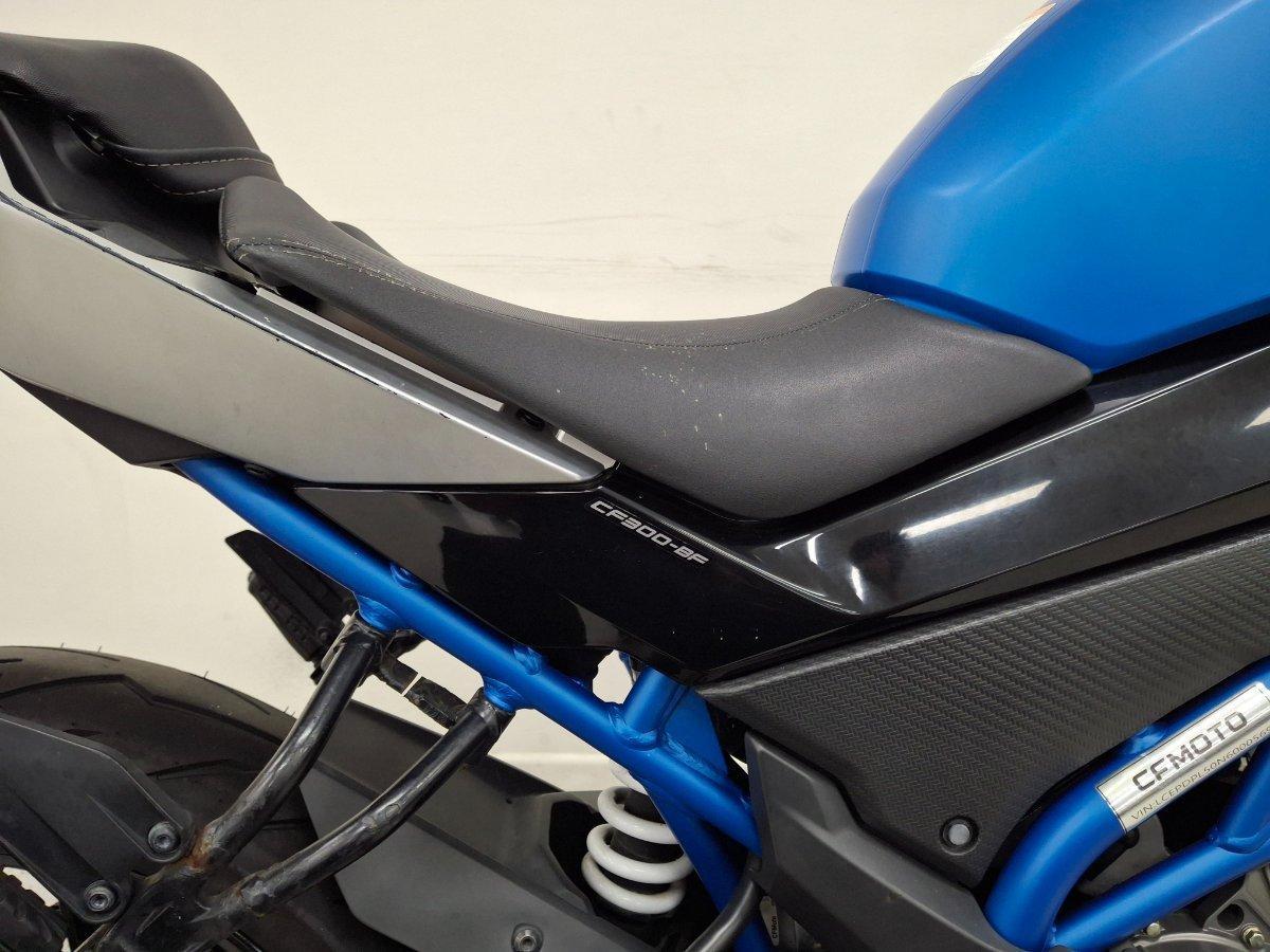 2022 CFMOTO 300 NK ABS ROAD