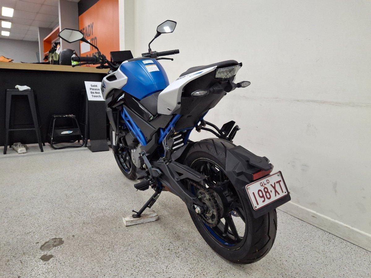 2022 CFMOTO 300 NK ABS ROAD