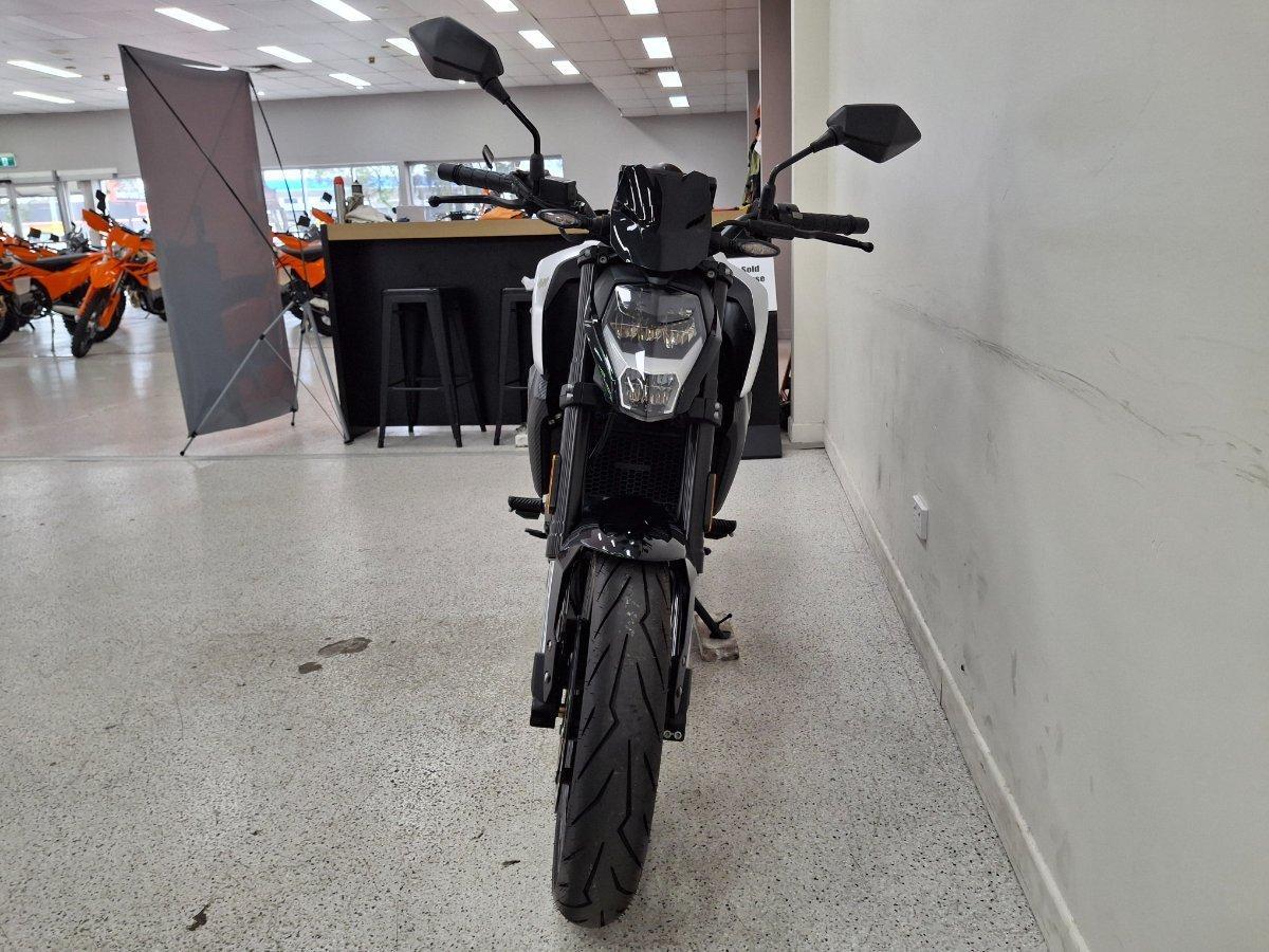 2022 CFMOTO 300 NK ABS ROAD