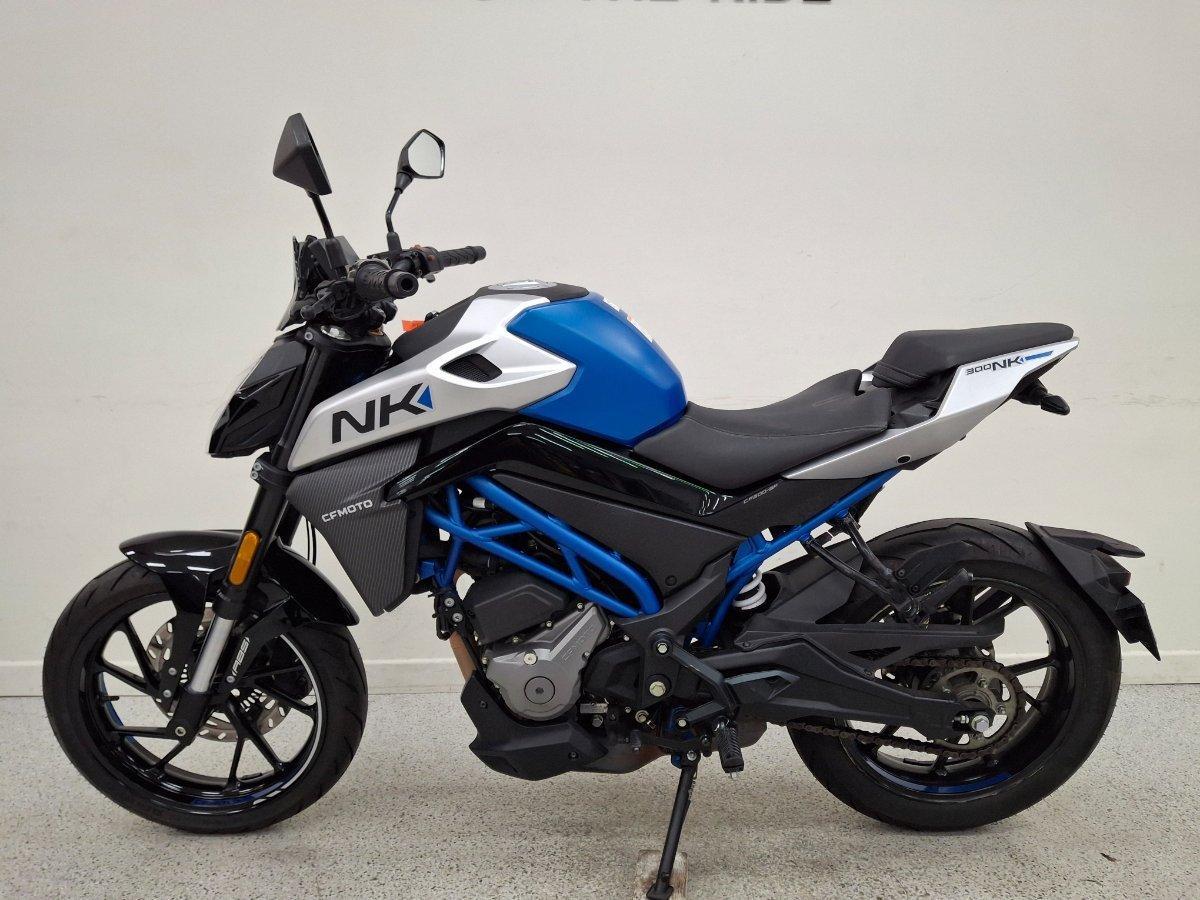 2022 CFMOTO 300 NK ABS ROAD