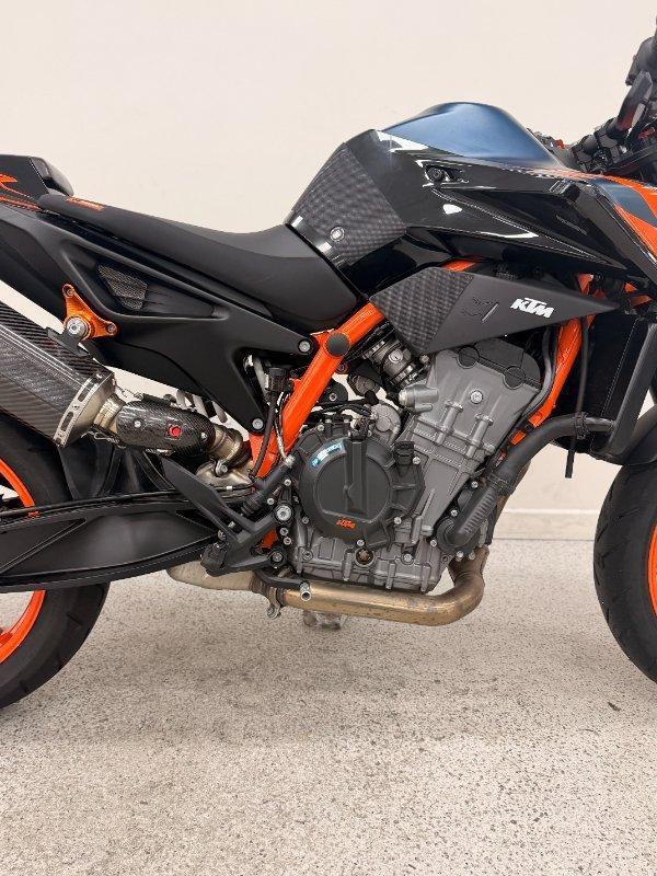 2023 KTM 890 DUKE R ROAD