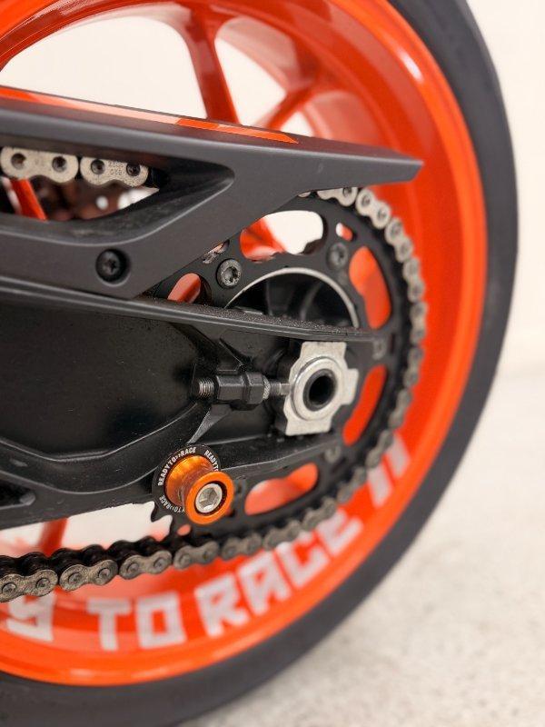 2023 KTM 890 DUKE R ROAD