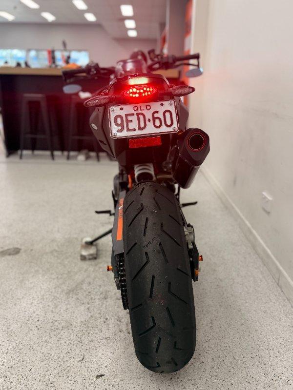 2023 KTM 890 DUKE R ROAD