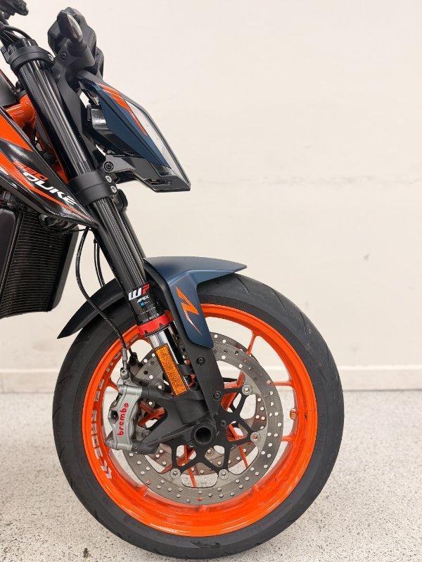 2023 KTM 890 DUKE R ROAD