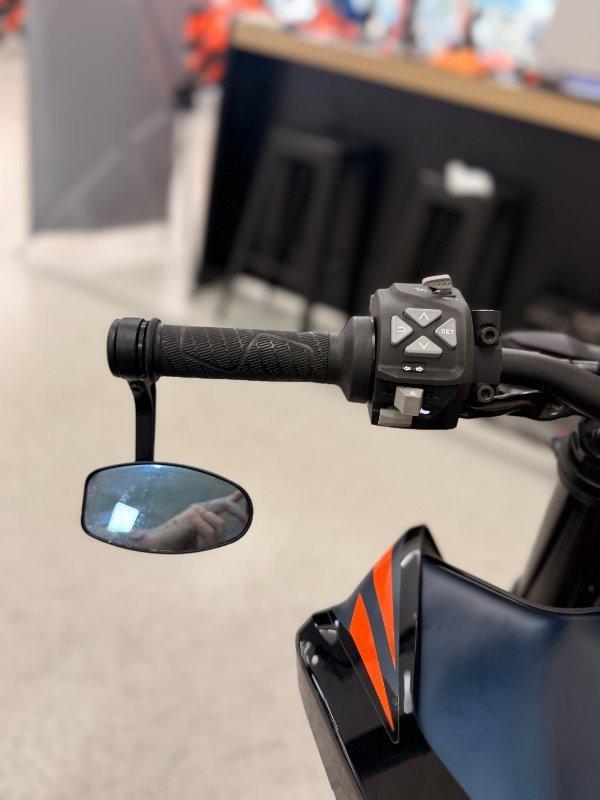 2023 KTM 890 DUKE R ROAD