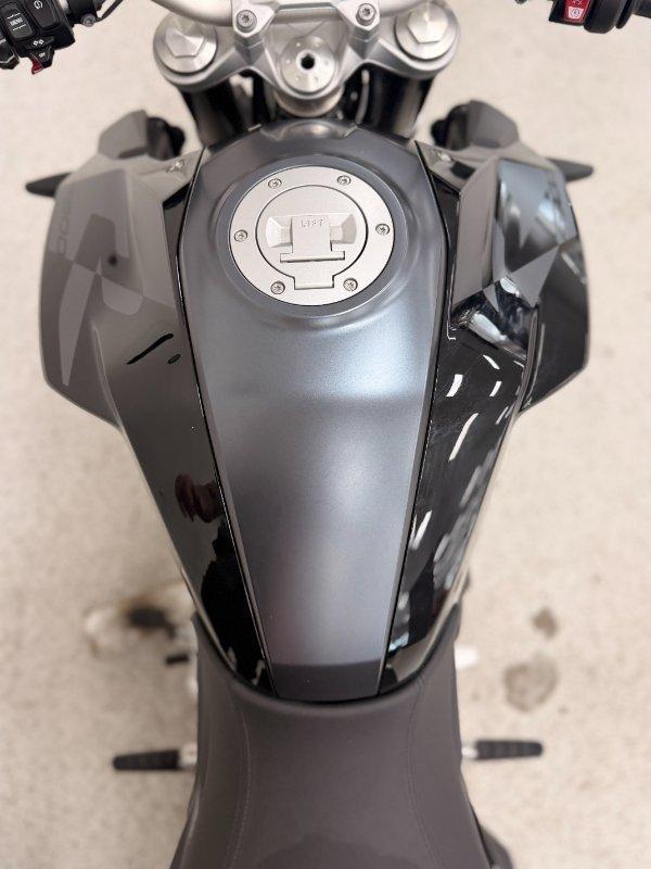 2024 BMW F 900 R ROAD