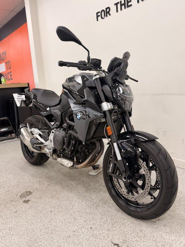 2024 BMW F 900 R ROAD