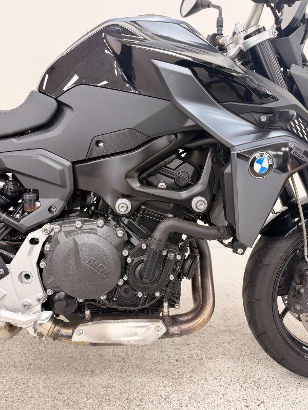 2024 BMW F 900 R ROAD