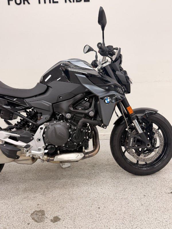 2024 BMW F 900 R ROAD