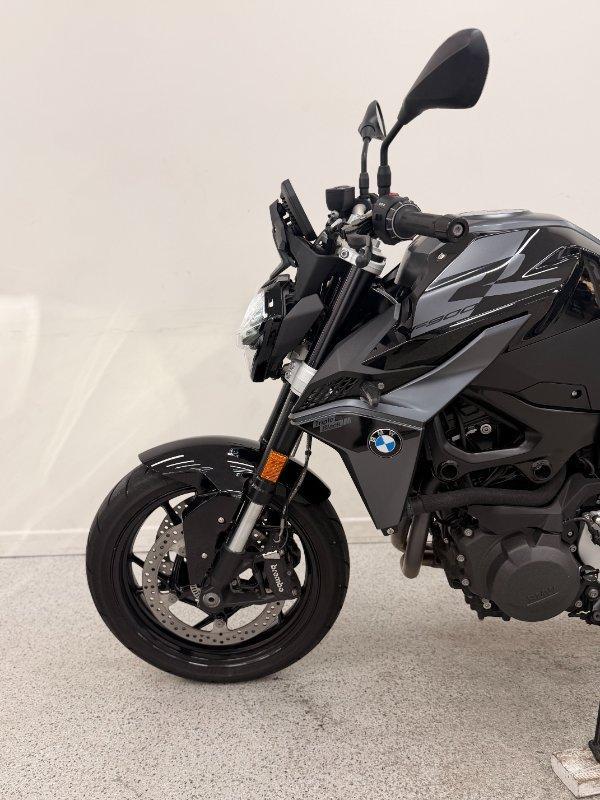 2024 BMW F 900 R ROAD
