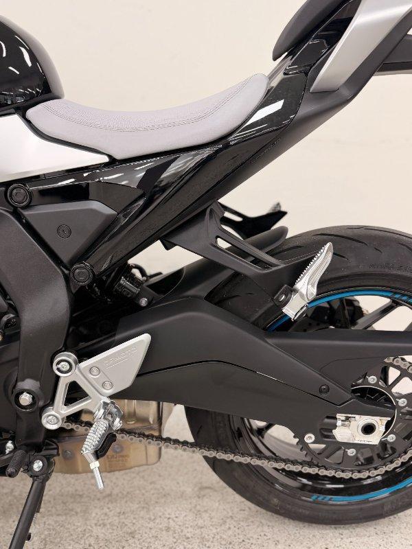 2025 CF MOTO 675 SR-R SPORTS