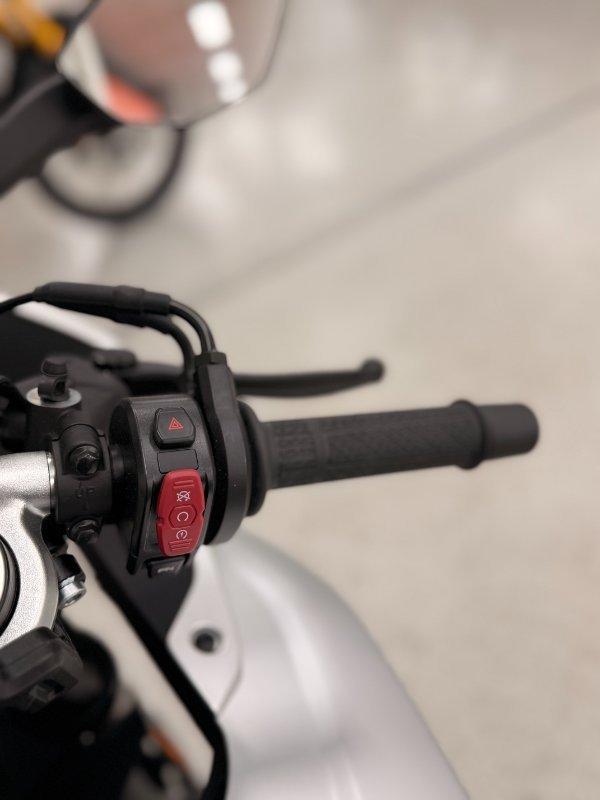 2025 CF MOTO 675 SR-R SPORTS