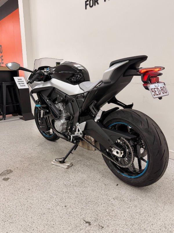 2025 CF MOTO 675 SR-R SPORTS
