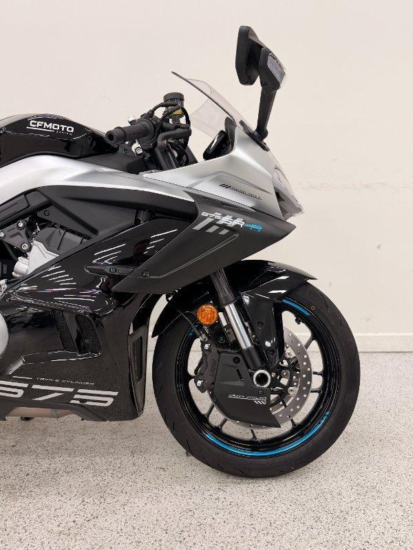 2025 CF MOTO 675 SR-R SPORTS